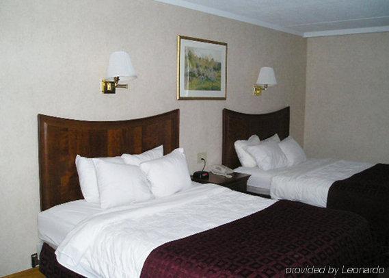 Clarion Hotel Buffalo Airport Williamsville Zimmer foto