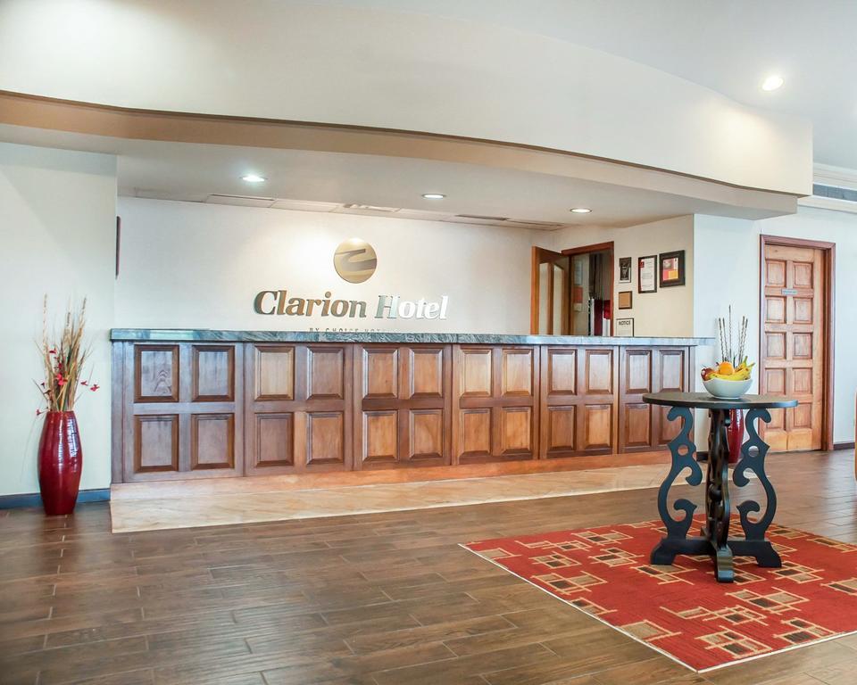 Clarion Hotel Buffalo Airport Williamsville Exterior foto