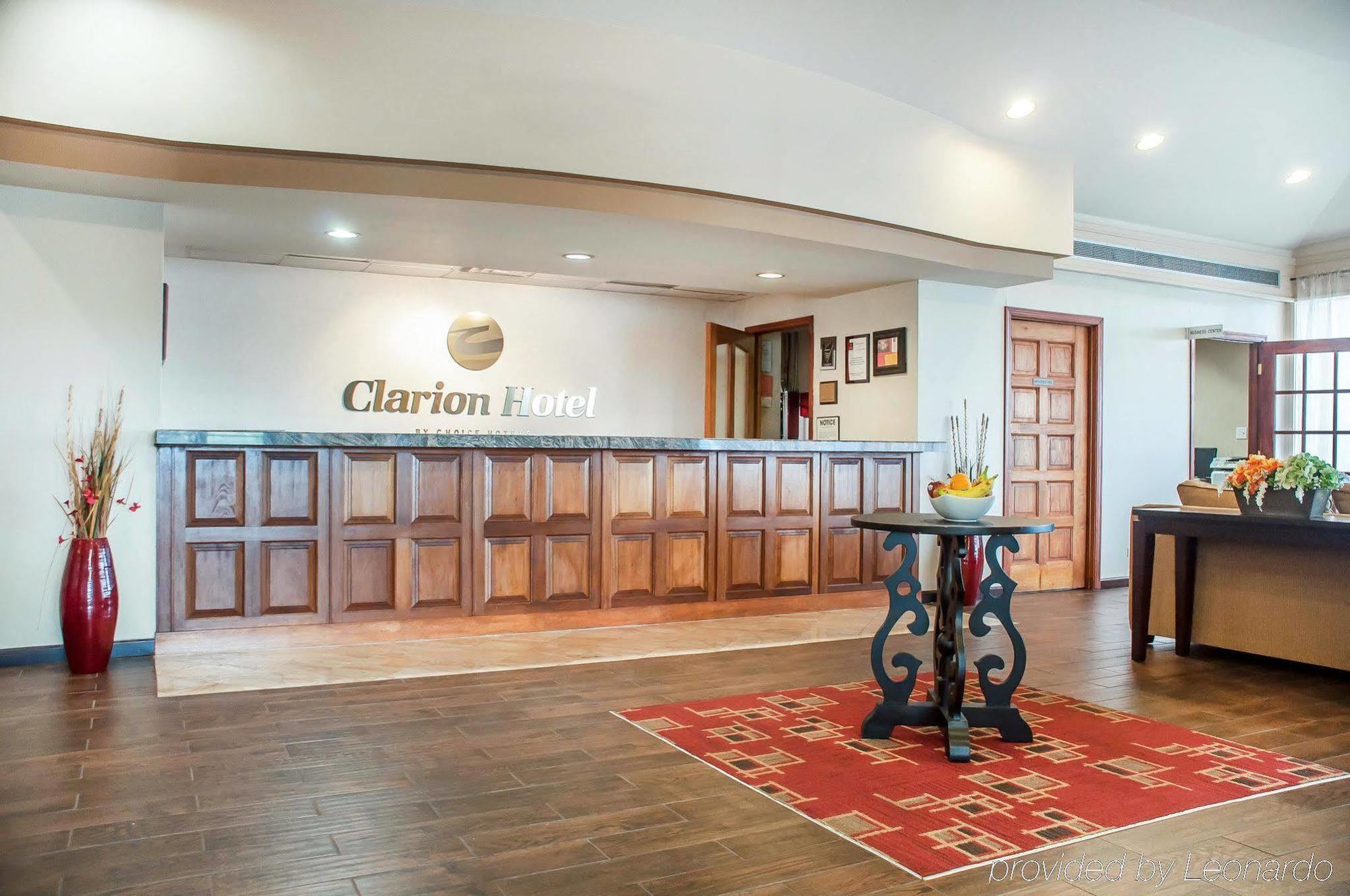 Clarion Hotel Buffalo Airport Williamsville Exterior foto