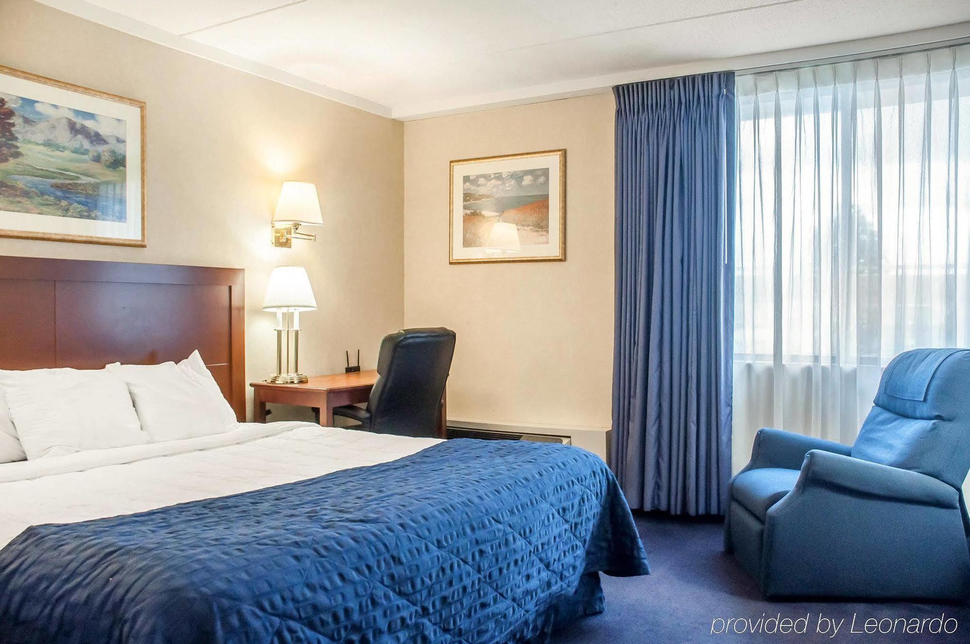 Clarion Hotel Buffalo Airport Williamsville Exterior foto