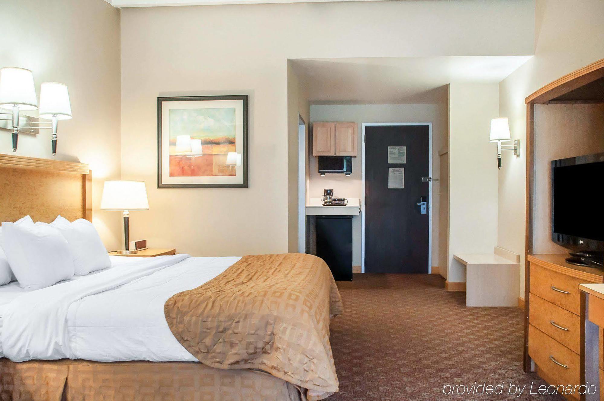 Clarion Hotel Buffalo Airport Williamsville Exterior foto